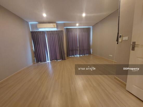ให้เช่า ทาวน์โฮม3ชั้น 25ตรว. อยู่ติด ถนนใหญ่ ถนนรามอินทรา กม.12 ใกล้แม็คโคร ให้เช่า18,000/เดือน